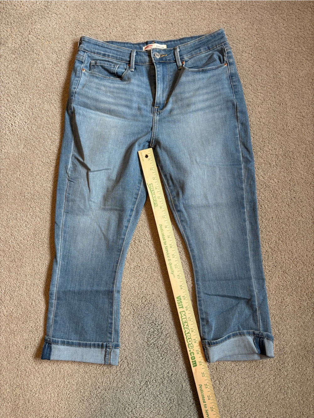 Signature by Levi Strauss Light Blue Cropped Jeans - Picture 6 of 8